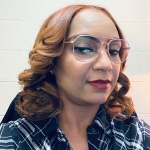 Meet your Posher, Annette